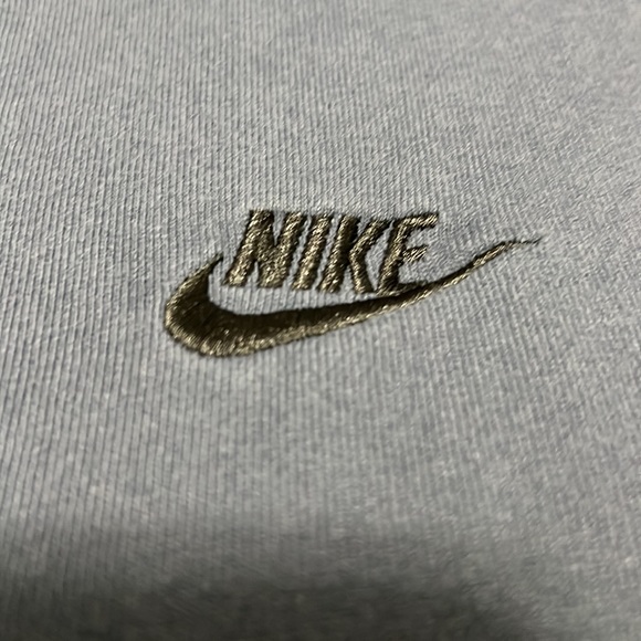 🔥NIKE T-SHIRT🔥 - Picture 2 of 5